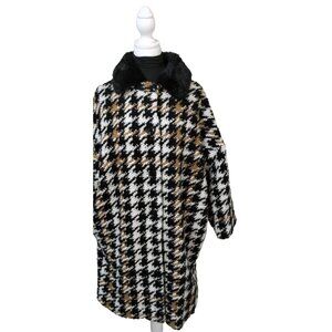 Large Nikki Jones Womans Coat Button Wool Blend Herringbone Faux Fur Collar‎
